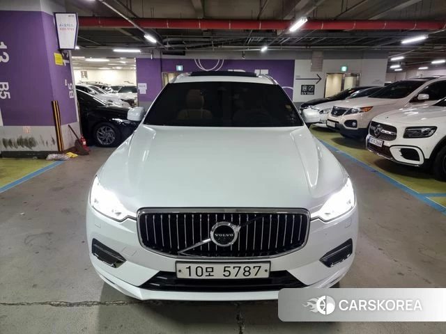 Volvo XC60 second Generation 2018 Белый из Кореи