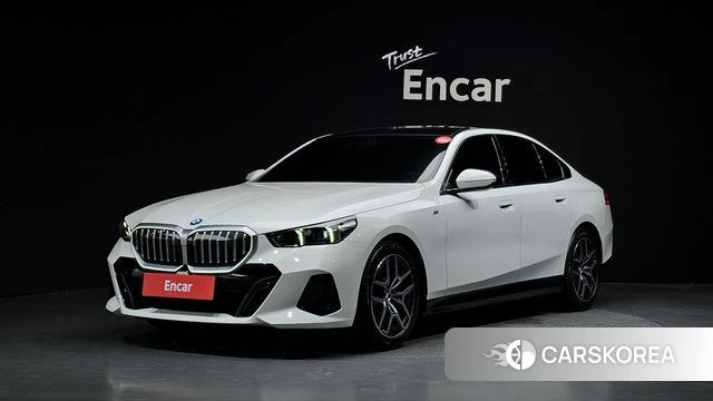 BMW 5 Series (G60) 2024 Белый из Кореи