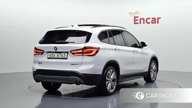 BMW X1 (F48) 2018 Белый из Кореи