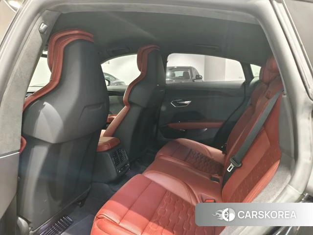 Audi e-tron GT 2025 Черный из Китая