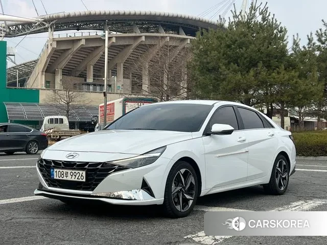 Hyundai Avante Hybrid (CN7) 2021 Белый из Кореи