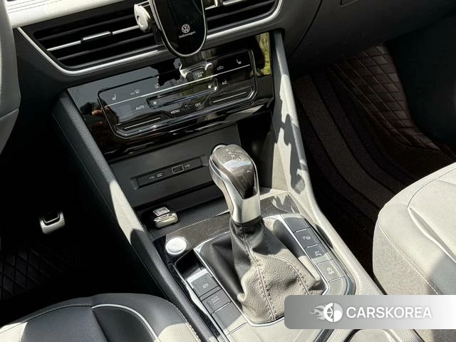 Volkswagen Tiguan L 2024 Белый из Китая