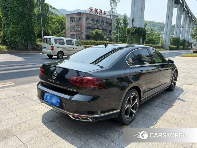 Volkswagen Magotan 2023 Черный из Китая