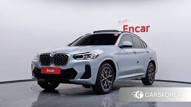 BMW X4 (G02) 2022 Светло-серебряный цвет из Кореи
