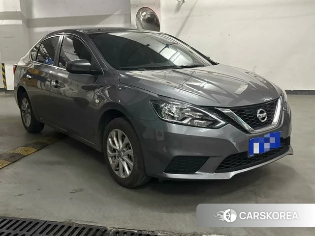 Nissan Xuan Yi 2024 Темно-серый из Китая