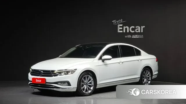 Volkswagen Passat GT (B8) 2022 Белый из Кореи