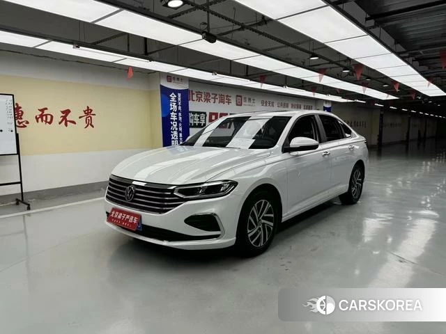 Volkswagen Lavida 2024 Белый из Китая