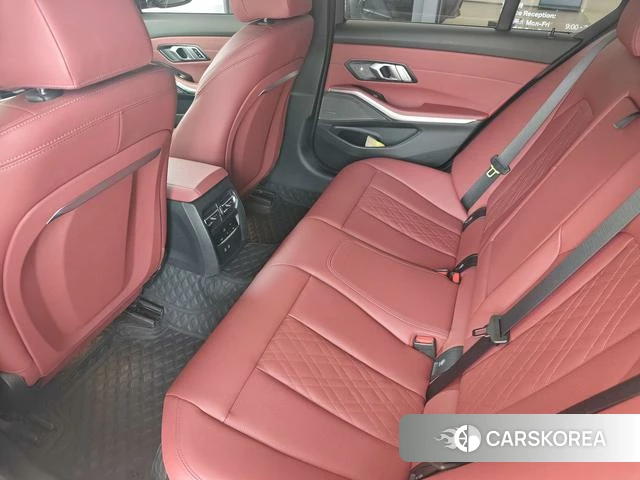 BMW 3 series 2024 Темно-серый из Китая