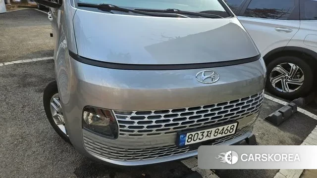 Hyundai Staria 2021 Серебристо-серый из Кореи