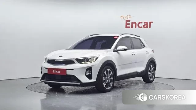 Kia Stonic 2018 Белый из Кореи