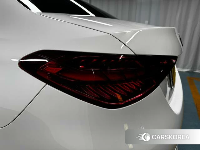 Mercedes-Benz Class C 2023 Белый из Китая