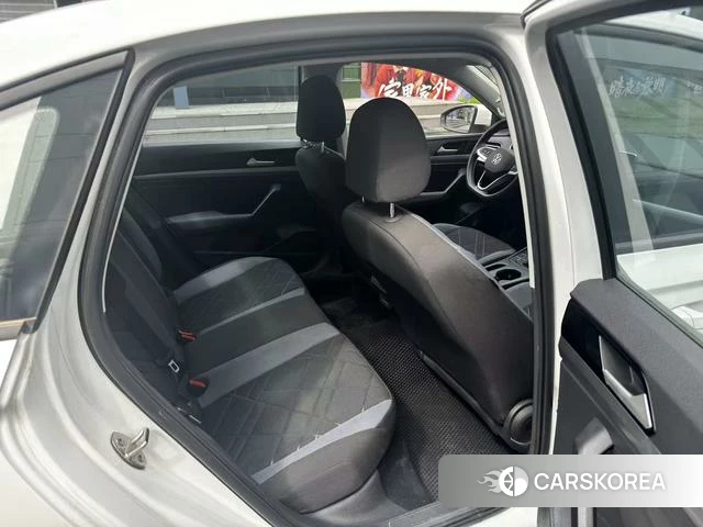 Volkswagen Lavida 2023 Белый из Китая