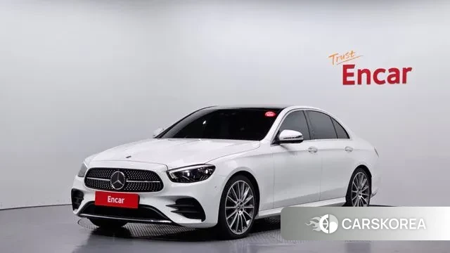 Mercedes-Benz E-Class W213 2021 Белый из Кореи
