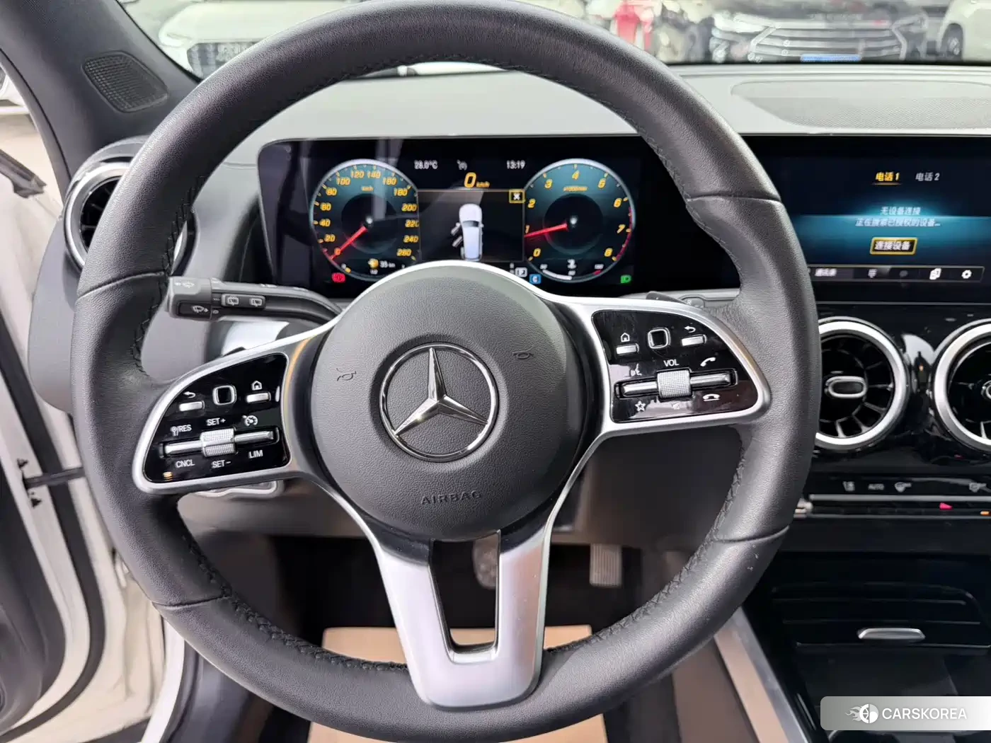 Mercedes-Benz GLB 2022 Белый из Китая
