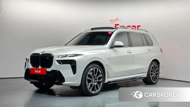 BMW X7 (G07) 2025 Белый из Кореи