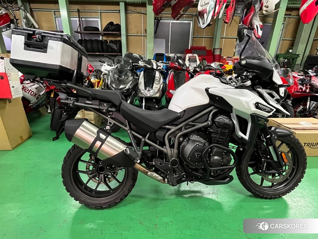 Проданный Triumph TIGER EXPLORER 1200 XRX 2016 из Японии