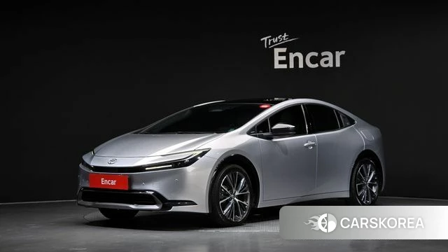 Toyota Prius 5th Generation 2023 Серебряный из Кореи