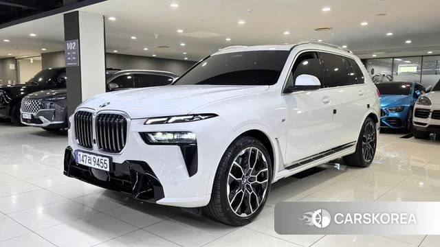 BMW X7 (G07) 2023 Белый из Кореи