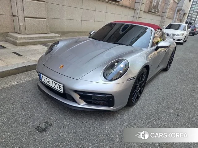 Porsche 911(992) 2023 Серебряный из Кореи