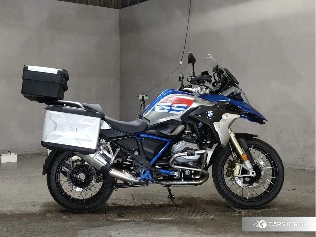 Проданный BMW R1200GS 2017 из Японии