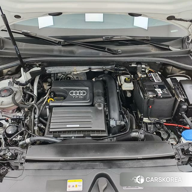 Audi Q3 2022 Белый из Китая