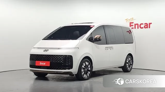 Hyundai Staria 2024 Белый из Кореи