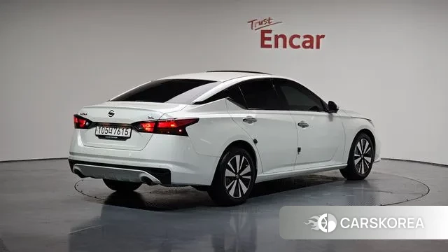 Nissan Altima (L34) 2019 Белый из Кореи