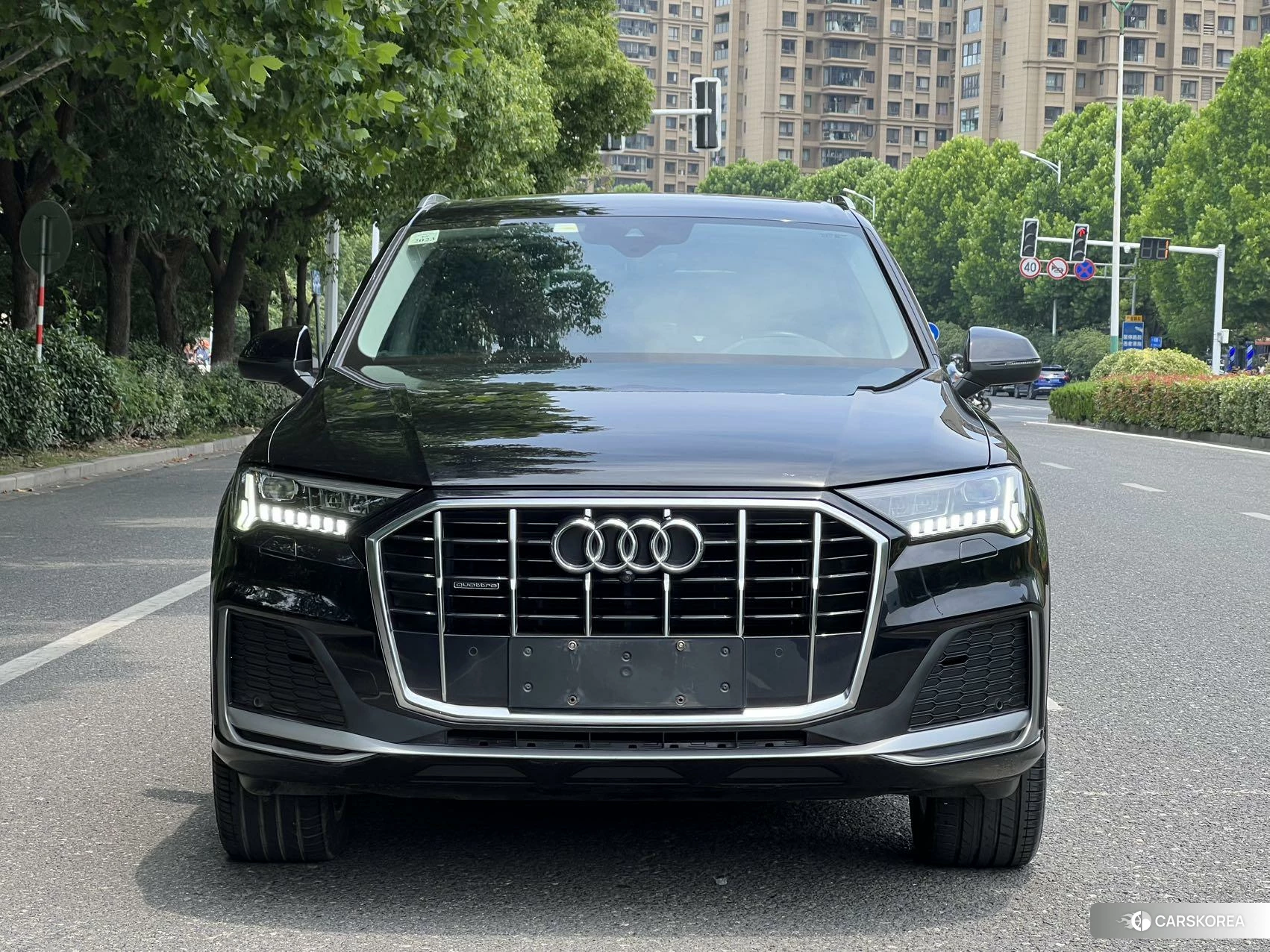 Audi Q7 2020 Черный из Китая