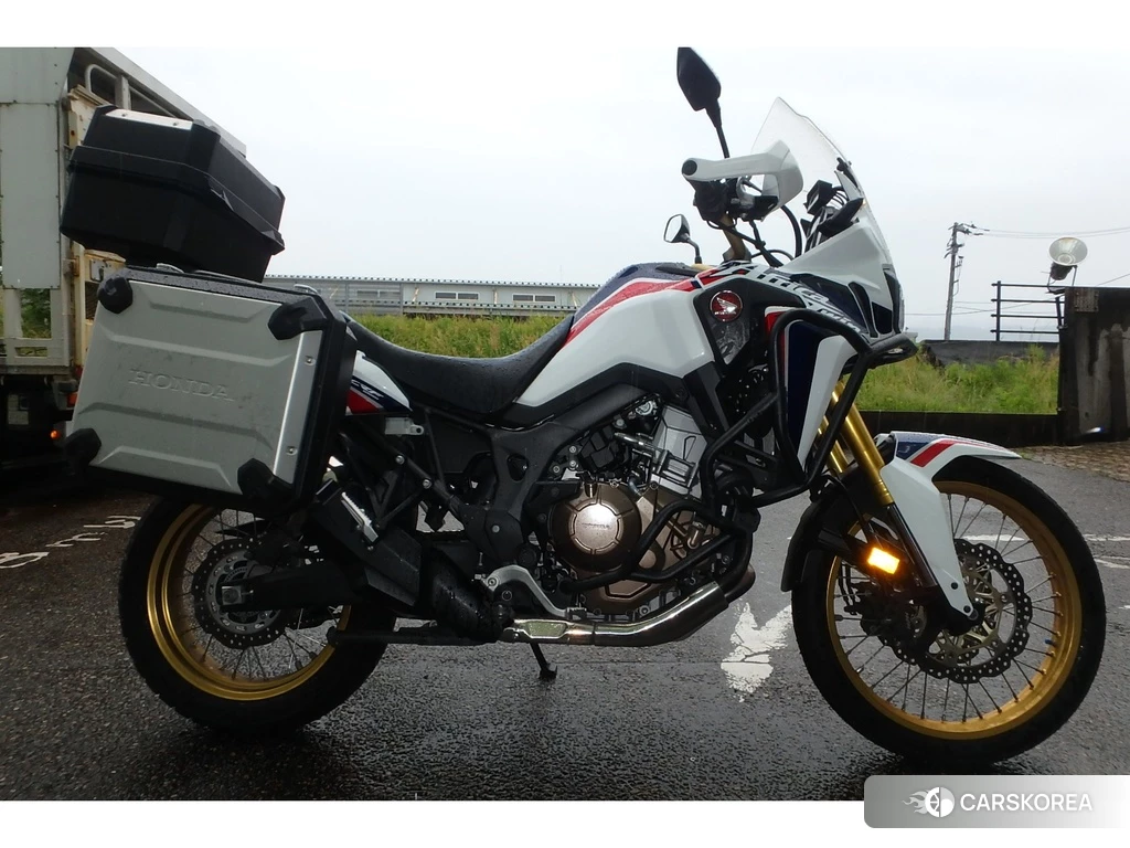 Проданный Honda CRF1000L AFRICA TWIN 2016 из Японии, фото 2