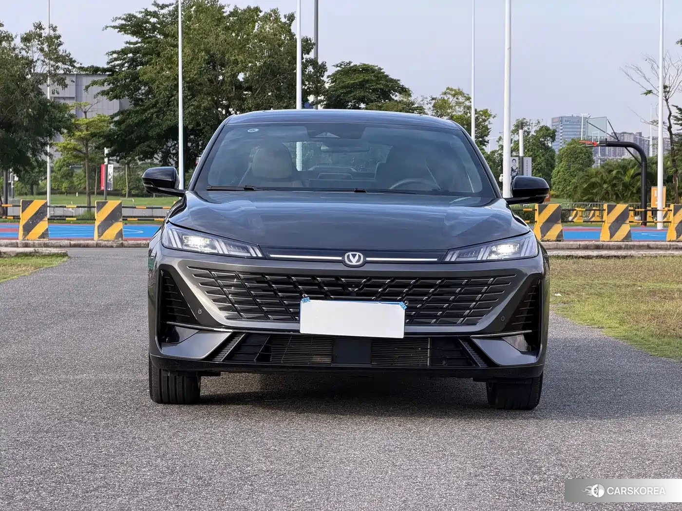 Chang'an Yidong 2025 Silver/gray из Китая