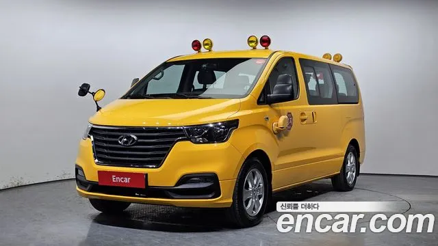 Hyundai The New Grand Starex 2019 Желтый из Кореи