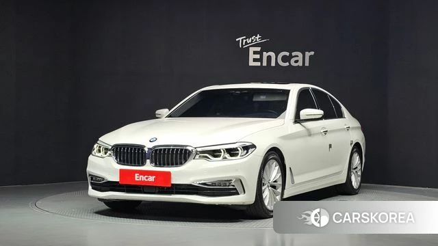 BMW 5 Series (G30) 2018 Белый из Кореи