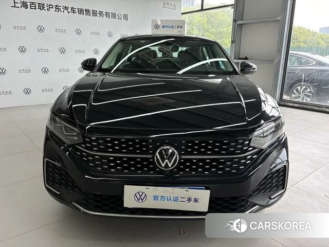 Volkswagen Passat 2022 Черный из Китая