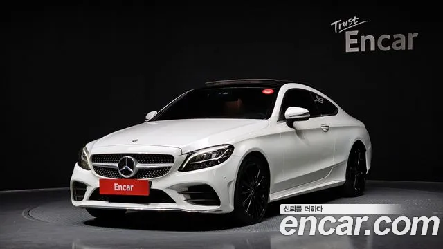 Mercedes-Benz C-Class W205 2019 Белый из Кореи