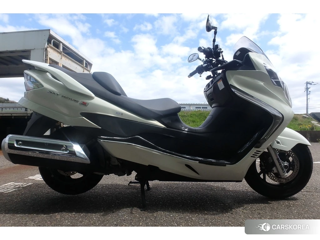 Проданный Suzuki SKYWAVE 250S 2011 из Японии, фото 2