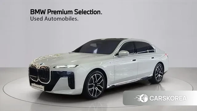 BMW 7 Series (G70) 2025 Белый из Кореи