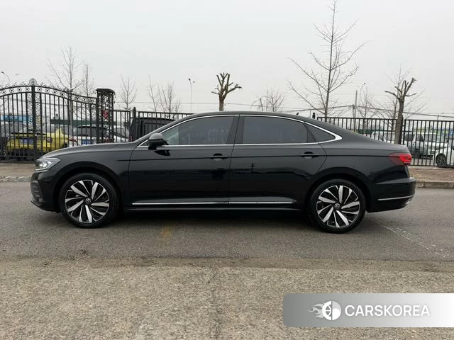Volkswagen Passat 2024 Черный из Китая