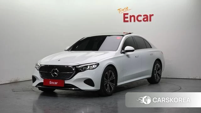 Mercedes-Benz E-Class W214 2025 Белый из Кореи