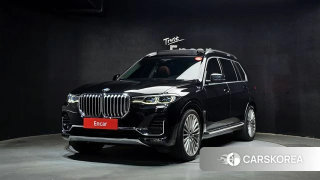 BMW X7 (G07) 2021 Черный из Кореи