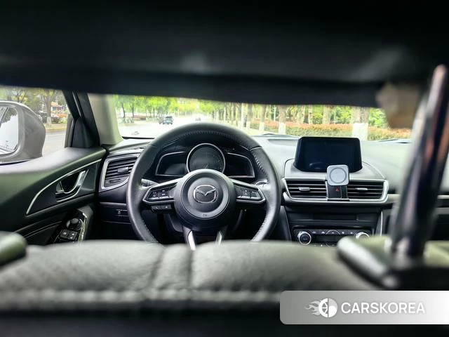 Mazda 3 Angkesaila 2019 Белый из Китая