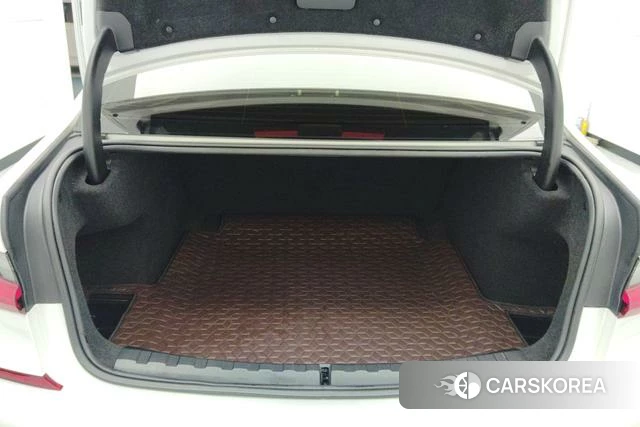 BMW 3 series id 3882392 из Китая