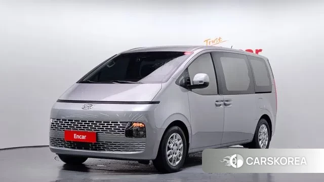 Hyundai Staria 2023 Серебристо-серый из Кореи