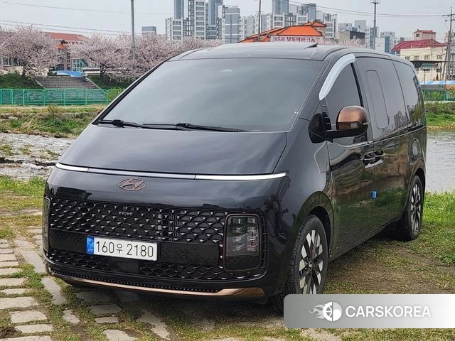 Hyundai Staria 2022 Черный из Кореи