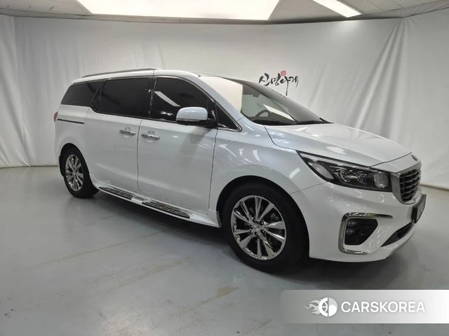 Kia The New Carnival 2019 Белый из Кореи