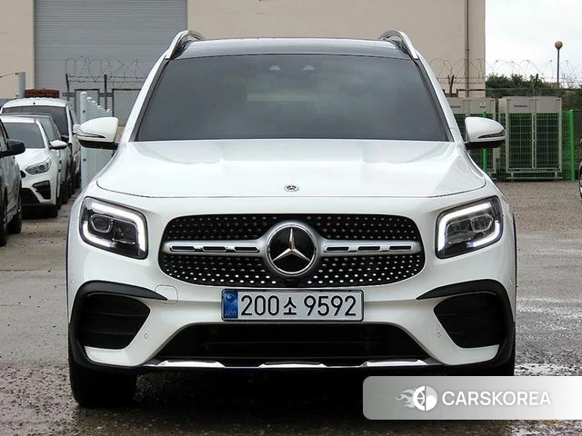 Mercedes-Benz GLB-Class X247 2023 Белый из Кореи