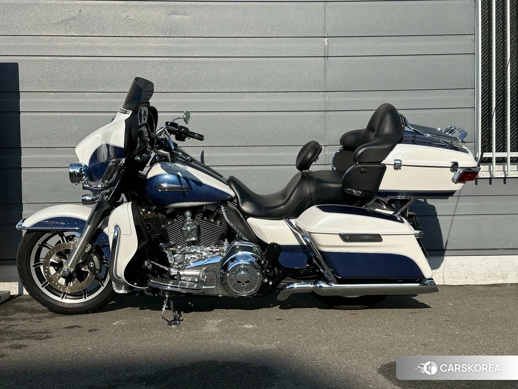 Проданный Harley-Davidson Electra Glide FLHTCU1690 2015 из Японии