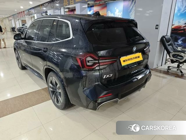 BMW iX3 2023 Черный из Китая