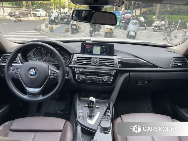 BMW 3 series 2019 Белый из Китая