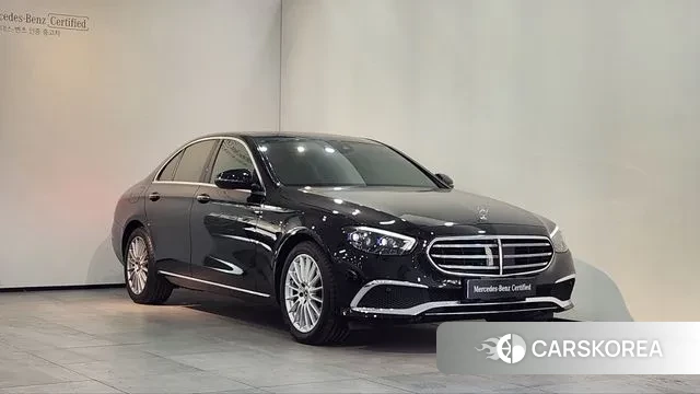 Mercedes-Benz E-Class W213 2022 Черный из Кореи