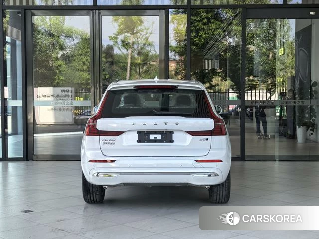 Volvo XC60 2026 Белый из Китая